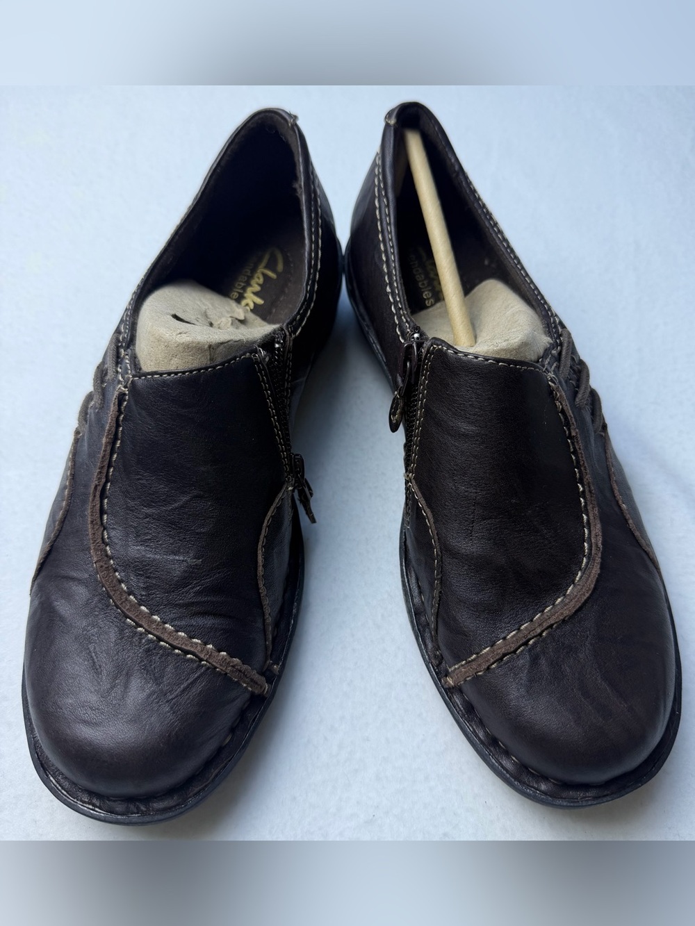 Clarks Nikki Bunker Brown Crunch Leather Slip-On Loafers with side zip